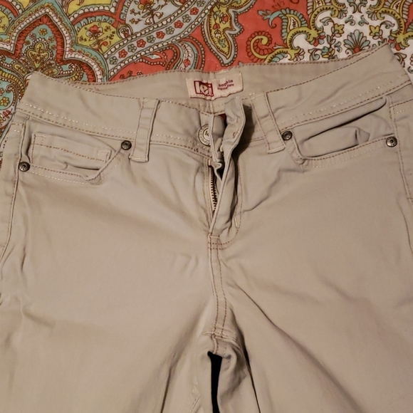 Khakis pants - Picture 2 of 5